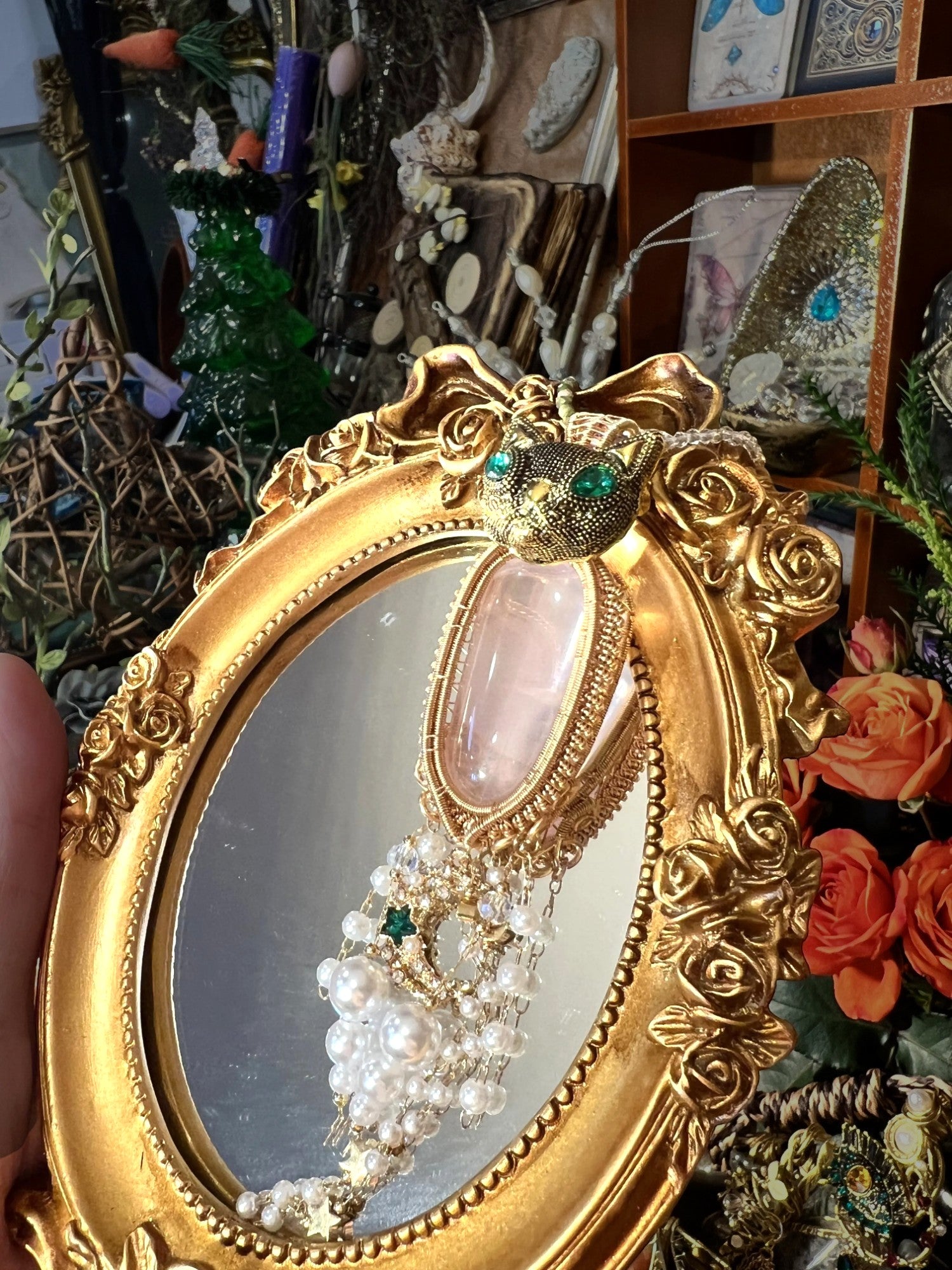 Vigilant Eye Pendant - AetherGem